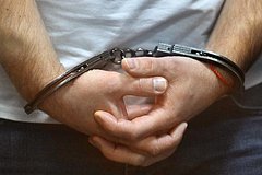 Столкнувшего знакомую под приближающийся поезд в метро россиянина арестовали