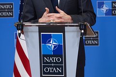 Отречение НАТО согласовывать длительную подмога Украине растолковали