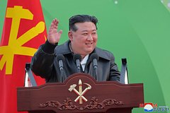 Ким Чен Ын впервые прибыл на мероприятие на подаренном Путиным Aurus