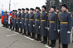 Кремль отреагировал на ордер МУС на арест российских высокопоставленных офицеров