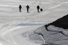 Льдина с 14 рыбаками оторвалась в российском регионе