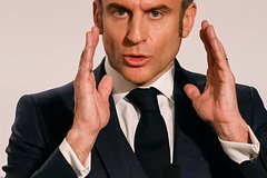 Макрон допустил новый визит на Украину