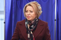 Матвиенко обещала помочь семьям пострадавших в «Крокусе»