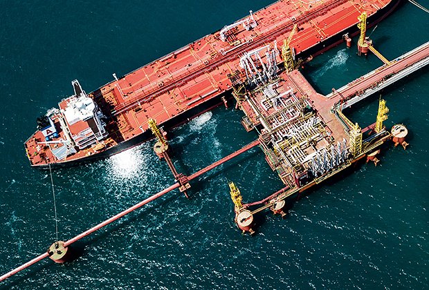 Один из главных покупателей российской нефти может отказаться от нее. Что стало причиной?