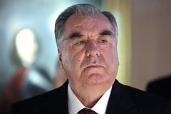 Президент Таджикистана поздравил Путина с победой на выборах