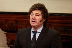 Президенту Аргентины пригрозили бунтом