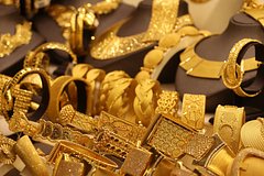 Россиянка привезла из Турции украшения на два миллиона рублей и попалась