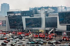 В Брянской области задержали машину с подозреваемыми в совершении теракта в «Крокусе». При погоне авто перевернулось