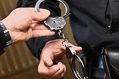 В Херсонской области полицейские грабили переводивших гривны в рубли земляков