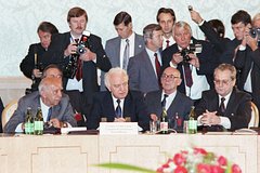 В Крыму призвали денонсировать договор с Германией от 1990 года. Что не устраивает немецкую общину полуострова?