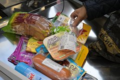 В России захотели избавиться от бумажных чеков