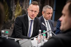 В Венгрии высказались о контактах с Россией