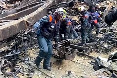 Воробьев заявил об угрозе перехода огня с «Крокус Сити Холла» на другие здания